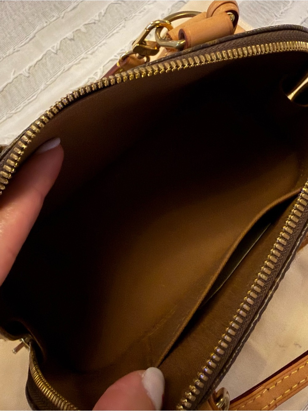 LOUIS VUITTON Authentic Monogram Alma BB - Picture 15 of 16